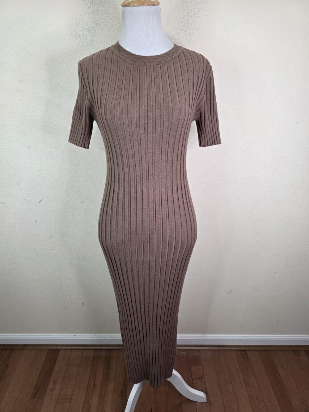 Ivy City Co Brown Ribbed Knit Midi Dress Women Size XL Short Sleeve Fitted